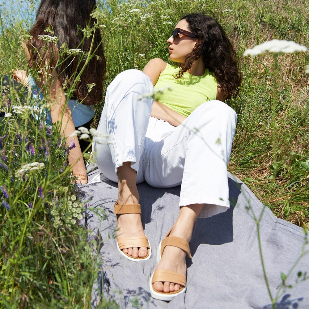 img Sandalia de Mujer Ecco Flowt Lion Cashmere