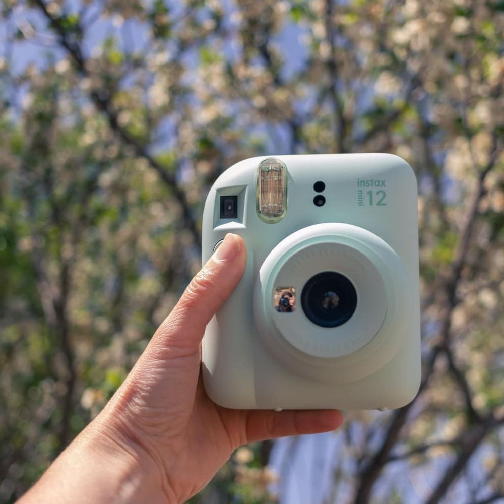 img Cámara Fotográfica Fujifilm Instax Mini 12 Blossom Color Verde