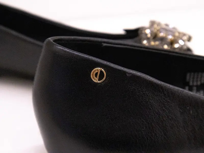 img Sapatilha Bico Fino Leather