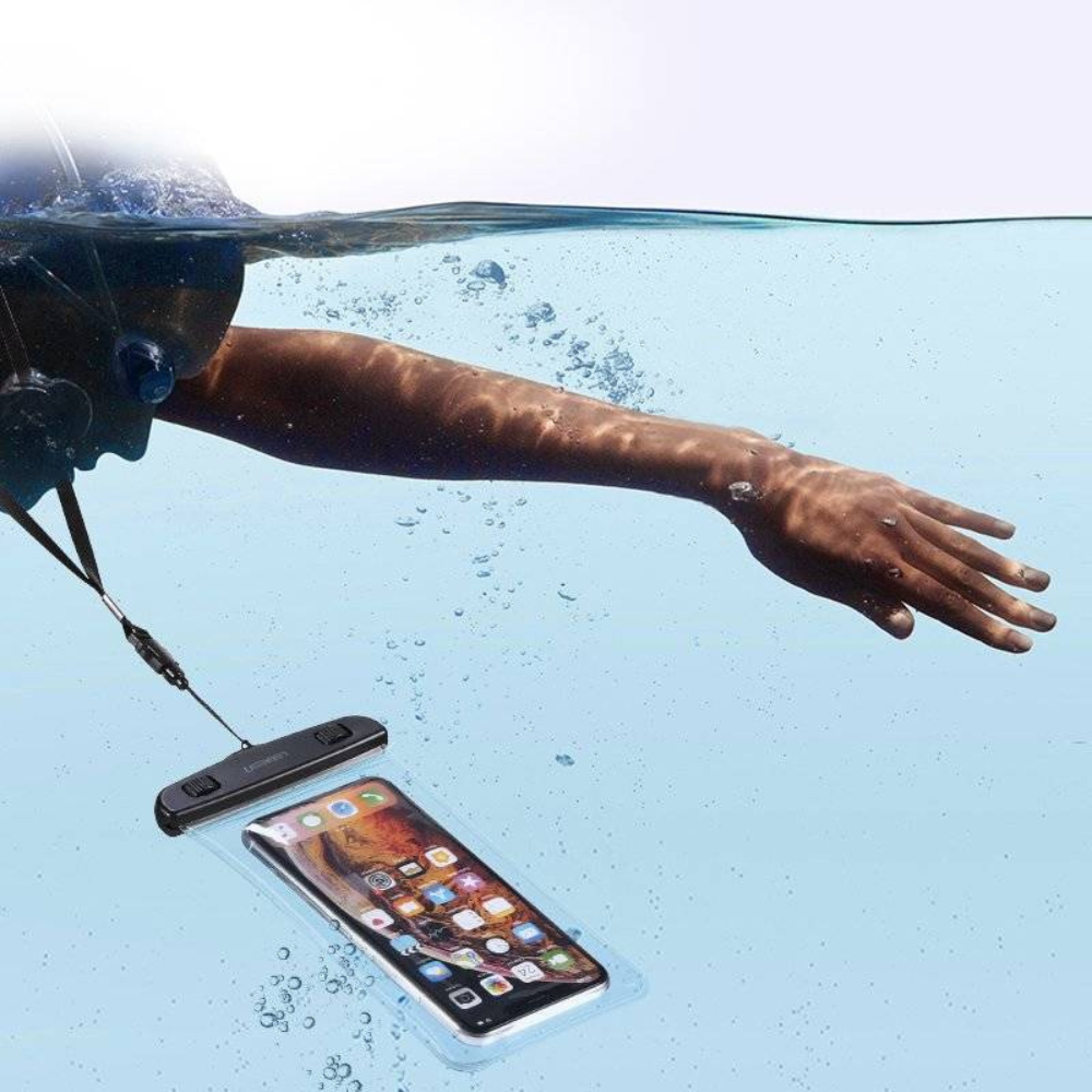 img Funda Ugreen Universal Impermeable Proteccion IPX8 Compatible con Cualquier Celular Resiste 30M bajo el Agua 60959