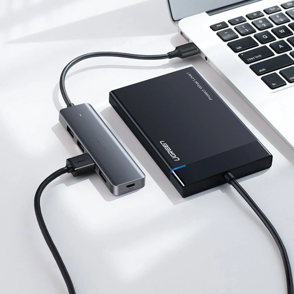 img Hub USB-C Ugreen 4 USB-A 3.0 y 1 USB-C solo para Datos Longitud del cable 15cm 70336