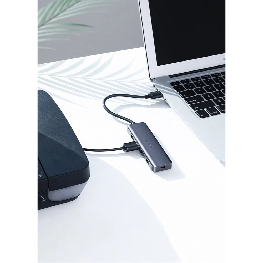 img Hub USB-C Ugreen 4 USB-A 3.0 y 1 USB-C solo para Datos Longitud del cable 15cm 70336