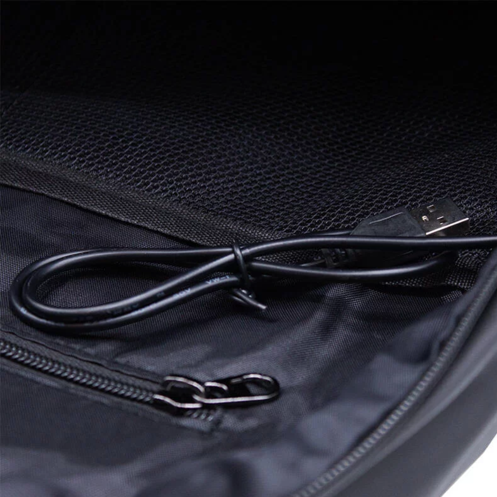 img Mochila Gamer Gamenote para Laptop hasta 15.6” color Negro GN-BACKPACK