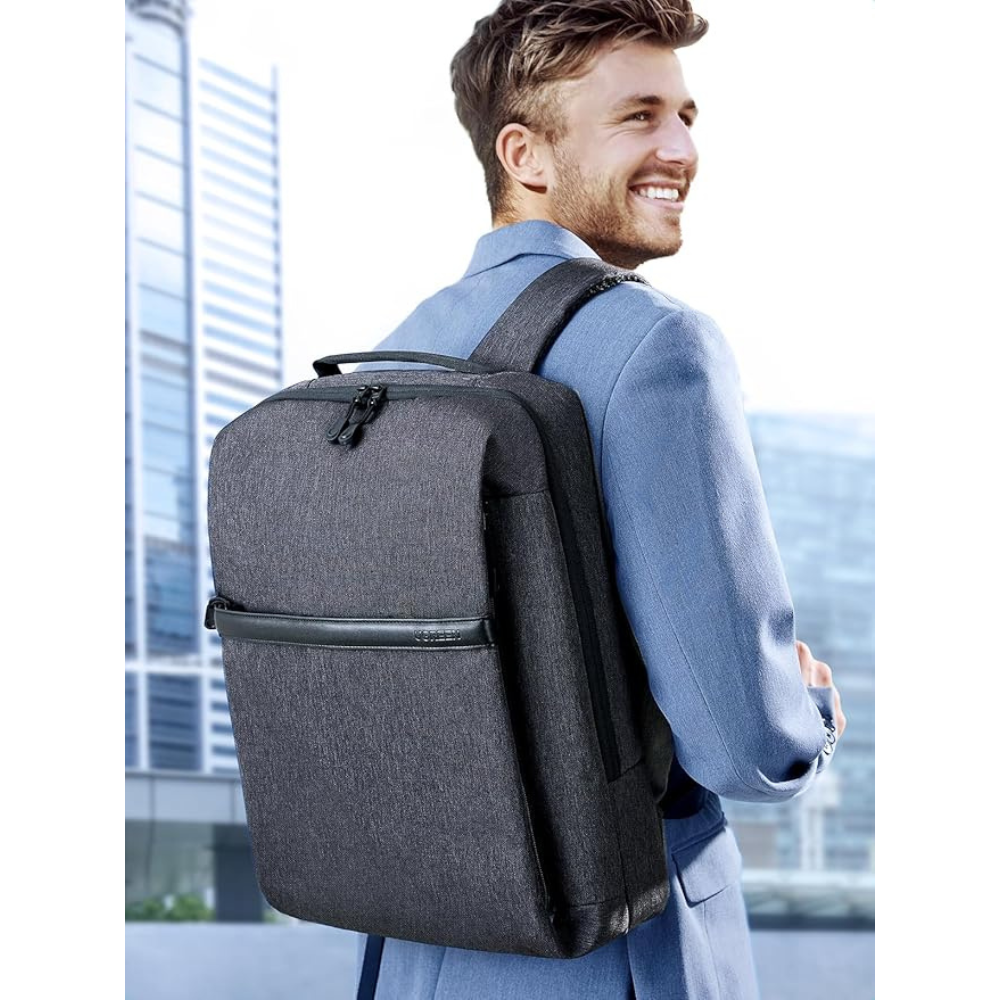 img Mochila Ugreen para Laptop hasta 15.6” color Gris 90798